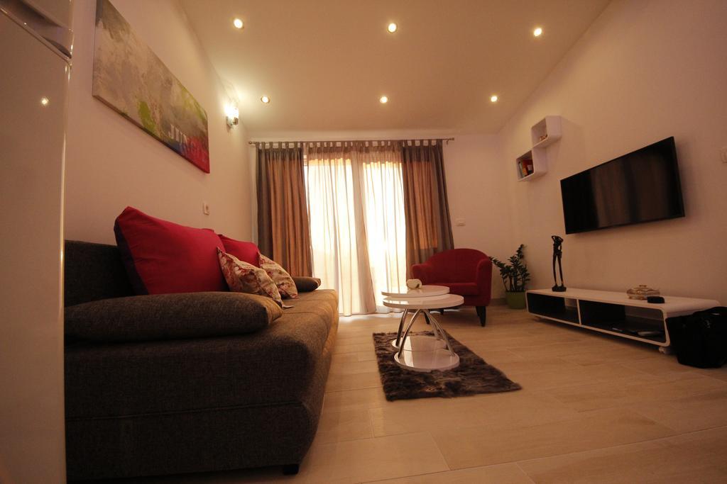 פודסטראנה Apartment Golden Dreams מראה חיצוני תמונה