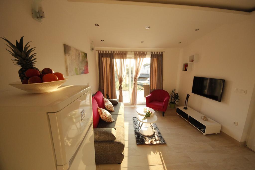 פודסטראנה Apartment Golden Dreams מראה חיצוני תמונה