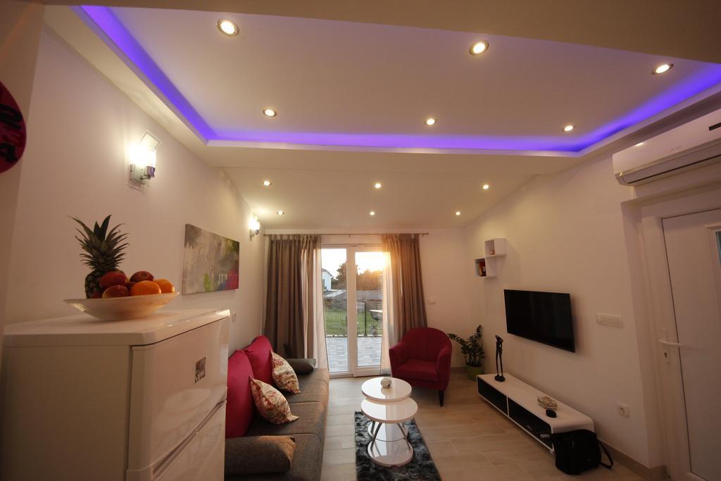פודסטראנה Apartment Golden Dreams מראה חיצוני תמונה