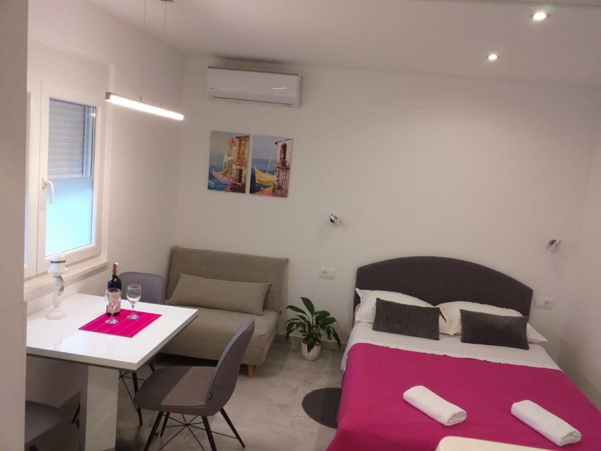 פודסטראנה Apartment Golden Dreams מראה חיצוני תמונה